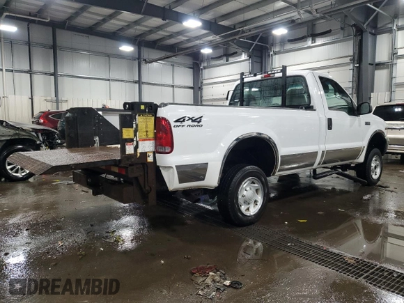 2000 Ford F-350 XL with VIN 1FTSF31S7YEE27506, listed as a Copart auction lot 45868425 with 35,736 mi miles and Salvage Title. Bid and sale history available at DreamBid. Image 3.