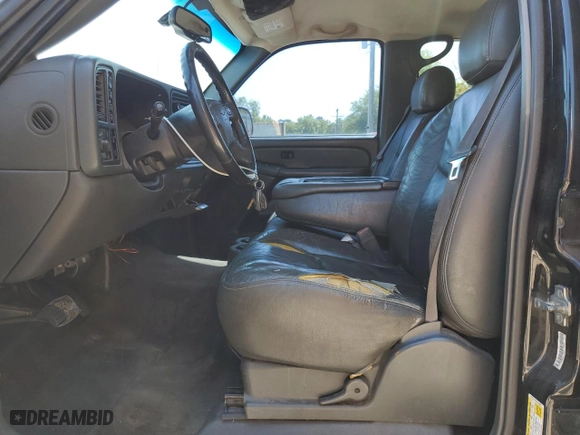 2006 Chevrolet Silverado 1500 LT1 with VIN 2GCEK13TX61150965, listed as a Copart auction lot 52495565 with 170,678 mi miles and Salvage Title. Bid and sale history available at carsss.com. Image 7.