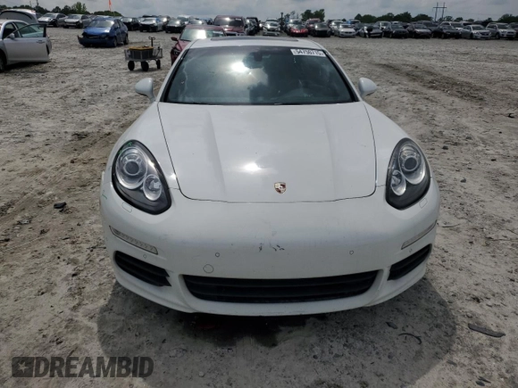 2014 Porsche Panamera z VIN WP0AA2A76EL010143, wystawiony jako Copart lot #54750715 z przebiegiem 132 333 mil mil oraz Szkoda całkowita • Salvage title. Historia ofert i sprzedaży dostępna na DreamBid. Obrazek 5.