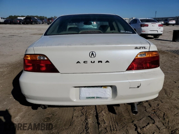 2000 Acura TL with VIN 19UUA5663YA000590, listed as a Copart auction lot 89082575 with 131,906 mi miles and Non Repairable. Bid and sale history available at carsss.com. Image 6.