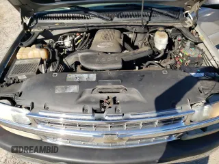 2005 Chevrolet Suburban LT with VIN 3GNEC16Z75G241623, listed as a Copart auction lot 77765474 with 200,659 mi miles and Salvage Title. Bid and sale history available at carsss.com. Image 14.