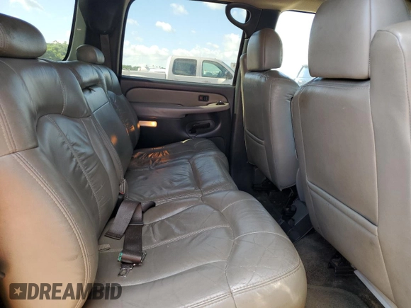 2002 Chevrolet Suburban LS с VIN 3GNEC16Z02G326802, выставлен на аукционе Copart как лот 56703835 с пробегом 139 480 миль миль и Списание • Salvage title. История ставок и продаж доступна на DreamBid. Изображение 11.