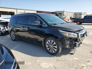 2017 Kia Sedona SX with VIN KNDMC5C10H6343877, listed as a Copart auction lot 78123984 with 103,543 mi miles and Clean Title. Bid and sale history available at carsss.com. Image 4.