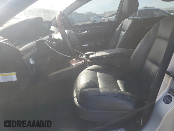 2010 Mercedes-Benz S 400 with VIN WDDNG9FBXAA318000, listed as a Copart auction lot 50596055 with 81,826 mi miles and Clean Title. Bid and sale history available at DreamBid. Image 7.