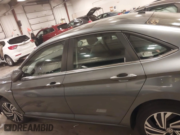 2021 Volkswagen Jetta SEL with VIN 3VWE57BU9MM086571, listed as a IAAI auction lot 41322665 with 33,584 mi miles and . Bid and sale history available at DreamBid. Image 14.