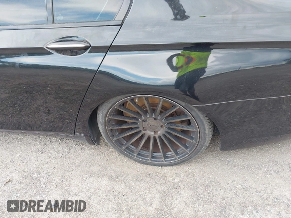 2011 BMW 7 Series 750Li с VIN WBAKB8C55BC852304, выставлен на аукционе IAAI как лот 42548356 с пробегом 166 529 миль миль и . История ставок и продаж доступна на DreamBid. Изображение 14.
