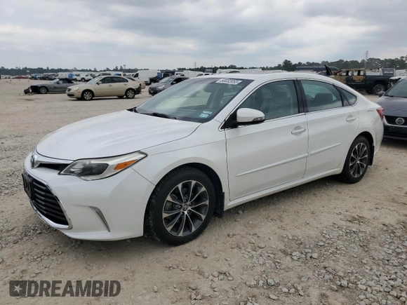 2016 Toyota Avalon Limited z VIN 4T1BK1EB8GU228605, wystawiony jako Copart lot #50032055 z przebiegiem 43 808 mil mil oraz Czysty tytuł • Clean title. Historia ofert i sprzedaży dostępna na DreamBid. Obrazek 1.