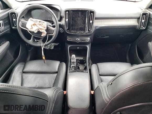 2021 Volvo XC40 Inscription с VIN YV4162UL8M2476443, выставлен на аукционе Copart как лот 57087325 с пробегом 25 198 миль миль и Списание • Salvage title. История ставок и продаж доступна на DreamBid. Изображение 8.