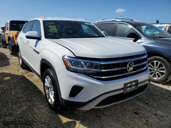 2020 Volkswagen Atlas Cross Sport 2.0T S with VIN 1V2GC2CA2LC204256, listed as a Copart auction lot 74556384 with 48,620 mi miles and Non Repairable. Bid and sale history available at carsss.com. Image 4.