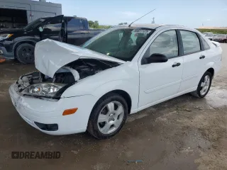 2007 Ford Focus S z VIN 1FAHP34N37W194526, wystawiony jako Copart lot #58827125 z przebiegiem 48 693 mil mil oraz Szkoda całkowita • Salvage title. Historia ofert i sprzedaży dostępna na DreamBid. Obrazek 1.