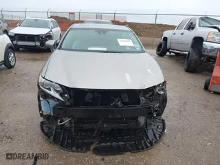 2016 Lexus ES 350 with VIN 58ABK1GGXGU021778, listed as a IAAI auction lot 41889191 with 72,033 mi miles. Bid and sale history available at carsss.com. Image 13.