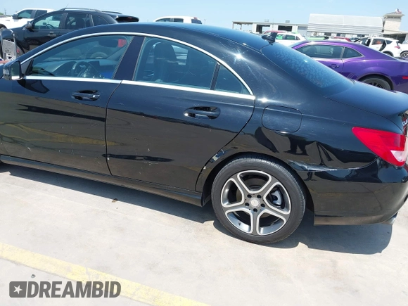 2014 Mercedes-Benz CLA 250 z VIN WDDSJ4EB3EN043058, wystawiony jako IAAI lot #42183317 z przebiegiem 147 440 mil mil oraz . Historia ofert i sprzedaży dostępna na DreamBid. Obrazek 6.