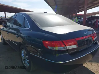 2008 Hyundai Azera Limited z VIN KMHFC46F38A287792, wystawiony jako IAAI lot #42397354 z przebiegiem 101 209 mil mil oraz . Historia ofert i sprzedaży dostępna na DreamBid. Obrazek 3.