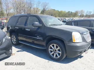 2013 GMC Yukon Denali with VIN 1GKS1EEF8DR209332, listed as a IAAI auction lot 41832403 with 208,800 mi miles. Bid and sale history available at carsss.com. Image 13.