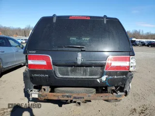 2008 Lincoln Navigator z VIN 5LMFU28518LJ06891, wystawiony jako Copart lot #46435275 z przebiegiem 192 856 mil mil oraz Szkoda całkowita • Salvage title. Historia ofert i sprzedaży dostępna na DreamBid. Obrazek 6.