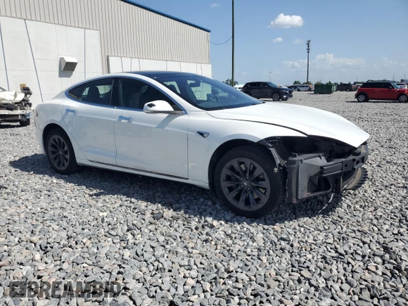 2018 Tesla Model S 75D with VIN 5YJSA1E26JF292682, listed as a Copart auction lot 62767065 with 101,433 mi miles and Salvage title. Bid and sale history available at DreamBid. Image 4.