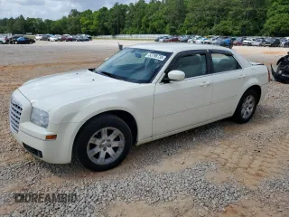 2007 Chrysler 300 Touring z VIN 2C3KA53G37H786656, wystawiony jako Copart lot #53798735 z przebiegiem 100 245 mil mil oraz Szkoda całkowita • Salvage title. Historia ofert i sprzedaży dostępna na DreamBid. Obrazek 1.