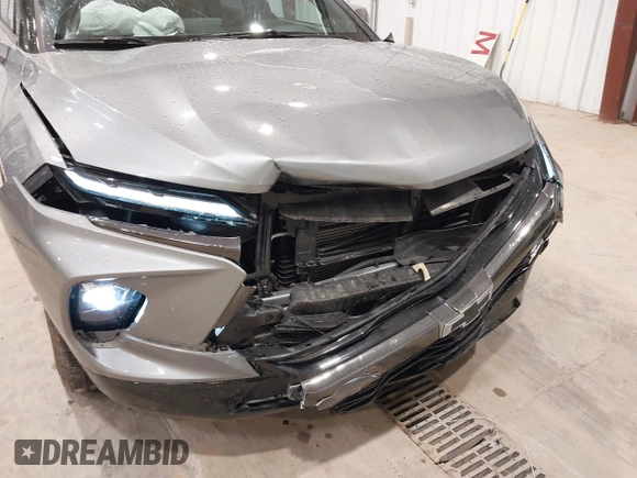 2024 Chevrolet Blazer RS with VIN 3GNKBKRS7RS133533, listed as a IAAI auction lot 42130846 with 33,488 mi miles and . Bid and sale history available at DreamBid. Image 6.