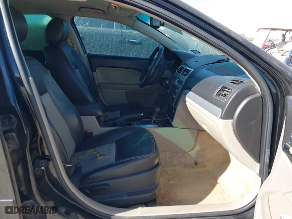 2008 Mercury Milan Premier with VIN 3MEHM08148R663571, listed as a IAAI auction lot 41802873 with 229,846 mi miles. Bid and sale history available at carsss.com. Image 5.