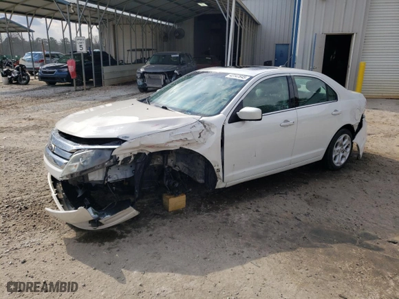 2011 Ford Fusion SE with VIN 3FAHP0HA0BR295511, listed as a Copart auction lot 43147645 with 109,393 mi miles and Salvage Title. Bid and sale history available at carsss.com. Image 1.