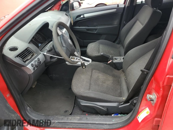 2008 Saturn Astra XR z VIN W08AT671185084379, wystawiony jako Copart lot #43828285 z przebiegiem 104 559 mil mil oraz Szkoda całkowita • Salvage title. Historia ofert i sprzedaży dostępna na DreamBid. Obrazek 7.