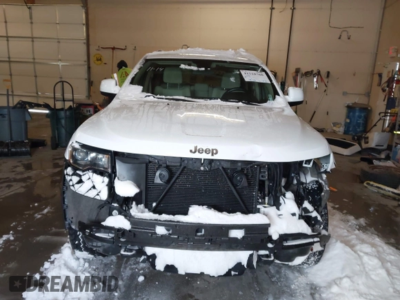 2018 Jeep Grand Cherokee Altitude with VIN 1C4RJFAG3JC381426, listed as a IAAI auction lot 41528760 with 49,155 mi miles and . Bid and sale history available at DreamBid. Image 12.