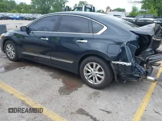 2015 Nissan Altima SL z VIN 1N4AL3AP1FC152049, wystawiony jako IAAI lot #42313307 z przebiegiem 218 597 mil mil oraz . Historia ofert i sprzedaży dostępna na DreamBid. Obrazek 3.