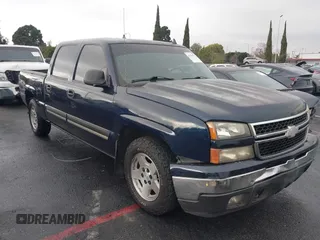 2006 Chevrolet Silverado 1500 LT1 with VIN 2GCEC13Z861318104, listed as a IAAI auction lot 41194512 with 127,350 mi miles. Bid and sale history available at carsss.com. Image 1.