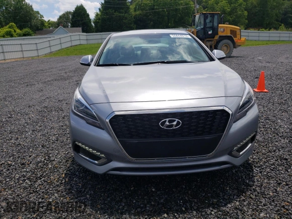 2016 Hyundai Sonata Hybrid Limited with VIN KMHE34L12GA014412, listed as a Copart auction lot 55844013 with 30,157 mi miles. Bid and sale history available at carsss.com. Image 5.