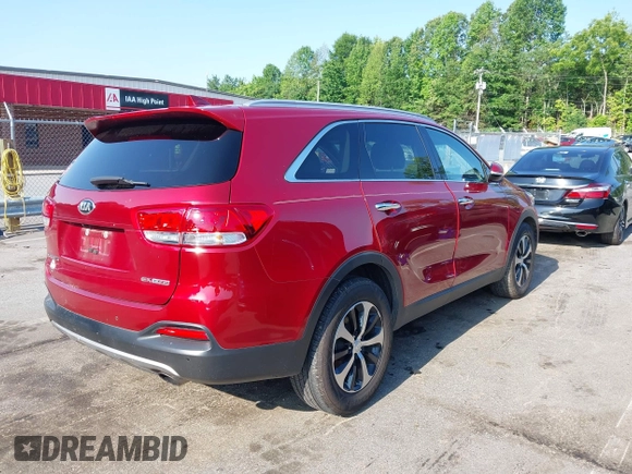 2017 Kia Sorento EX with VIN 5XYPH4A19HG325385, listed as a IAAI auction lot 42481705 with 70,270 mi miles and . Bid and sale history available at DreamBid. Image 4.