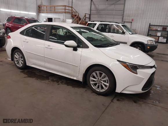 2024 Toyota Corolla LE with VIN 5YFB4MDE1RP213407, listed as a IAAI auction lot 41625277 with 3,948 mi miles. Bid and sale history available at carsss.com. Image 1.