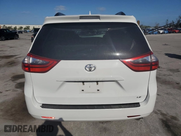 2020 Toyota Sienna LE Auto Access Seat with VIN 5TDKZ3DC4LS087696, listed as a Copart auction lot 51866585 with 195,020 mi miles and Non Repairable. Bid and sale history available at carsss.com. Image 6.