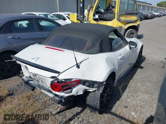 2016 Mazda MX-5 Miata Club z VIN JM1NDAC72G0109482, wystawiony jako IAAI lot #42042540 z przebiegiem 46 853 mil mil oraz . Historia ofert i sprzedaży dostępna na DreamBid. Obrazek 4.