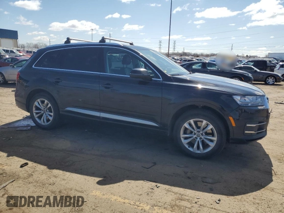2017 Audi Q7 Premium Plus z VIN WA1LAAF79HD016667, wystawiony jako Copart lot #51255925 z przebiegiem 141 949 mil mil oraz Szkoda całkowita • Salvage title. Historia ofert i sprzedaży dostępna na DreamBid. Obrazek 4.