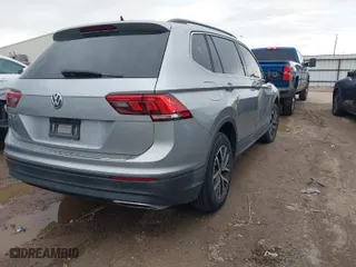 2019 Volkswagen Tiguan SE with VIN 3VV3B7AX6KM138493, listed as a IAAI auction lot 41367279 with 84,534 mi miles. Bid and sale history available at carsss.com. Image 4.