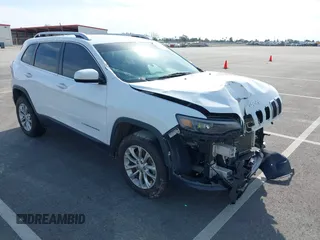 2019 Jeep Cherokee Latitude with VIN 1C4PJMCB5KD212940, listed as a IAAI auction lot 41762856 with 86,777 mi miles. Bid and sale history available at carsss.com. Image 1.