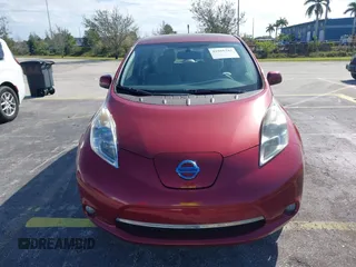 2011 Nissan LEAF SL-e with VIN JN1AZ0CP1BT005859, listed as a IAAI auction lot 41666341 with 71,745 mi miles. Bid and sale history available at carsss.com. Image 6.