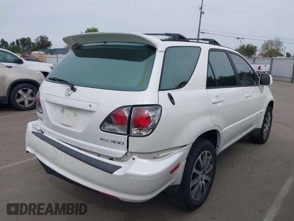 2002 Lexus RX 300 with VIN JTJHF10U320286954, listed as a IAAI auction lot 42097056 with 283,926 mi miles. Bid and sale history available at carsss.com. Image 4.