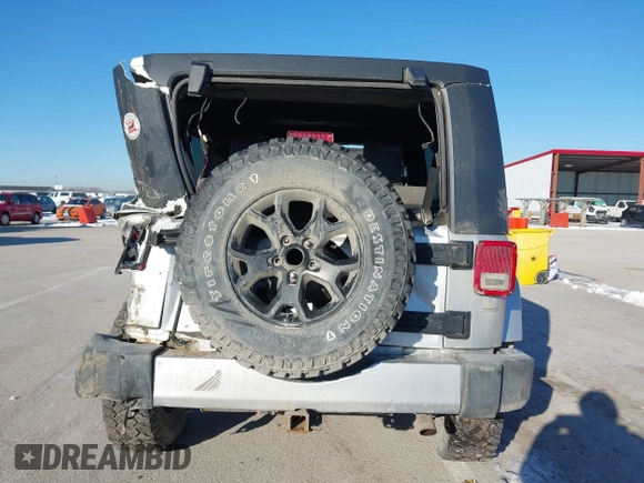 2008 Jeep Wrangler Unlimited Sahara with VIN 1J4GA59108L512527, listed as a IAAI auction lot 41625750 with 176,027 mi miles and . Bid and sale history available at DreamBid. Image 16.
