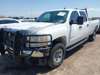 2009 Chevrolet Silverado 3500HD with VIN 1GBHK83699F159061, listed as a IAAI auction lot 41982560 with 352,309 mi miles and . Bid and sale history available at DreamBid. Image 6.