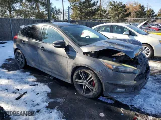 2015 Ford Focus ST with VIN 1FADP3L99FL281267, listed as a Copart auction lot 43013865 with 106,953 mi miles and Salvage Title. Bid and sale history available at carsss.com. Image 4.