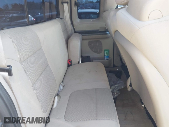 2005 Ford F-250 XL with VIN 1FTSX21595EB51715, listed as a IAAI auction lot 42002335 with 101,833 mi miles and . Bid and sale history available at DreamBid. Image 8.
