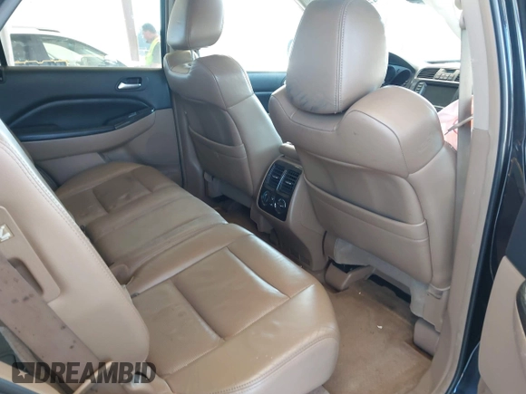 2006 Acura MDX Touring RES w/Navi with VIN 2HNYD18996H520308, listed as a IAAI auction lot 42040007 with 220,146 mi miles. Bid and sale history available at carsss.com. Image 8.