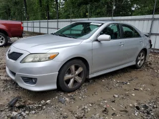 2011 Toyota Camry LE z VIN 4T1BF3EK8BU190446, wystawiony jako Copart lot #58565485 z przebiegiem 122 742 mil mil oraz Szkoda całkowita • Salvage title. Historia ofert i sprzedaży dostępna na DreamBid. Obrazek 1.