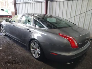 2016 Jaguar XJ Portfolio with VIN SAJWJ2GD7G8W02919, listed as a IAAI auction lot 41490211 with 170,768 mi miles and . Bid and sale history available at DreamBid. Image 3.