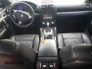 2010 Porsche Cayenne z VIN WP1AA2APXALA03821, wystawiony jako Copart lot #54322265 z przebiegiem 190 584 mil mil oraz Szkody całkowita. Historia ofert i sprzedaży dostępna na DreamBid. Obrazek 8.