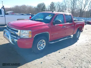 2007 Chevrolet Silverado 1500 LT w/1LT with VIN 2GCEC13C671575887, listed as a IAAI auction lot 41447510 with 195,650 mi miles. Bid and sale history available at carsss.com. Image 17.