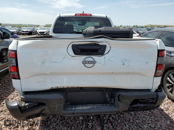 2024 Nissan Frontier S with VIN 1N6ED1CL3RN642229, listed as a Copart auction lot 61270734 with 919 mi miles and Salvage Title. Bid and sale history available at carsss.com. Image 6.