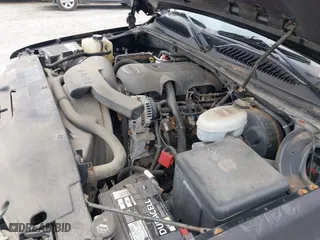 2003 Chevrolet Tahoe LS with VIN 1GNEK13Z53J346020, listed as a IAAI auction lot 41983448 with 116,651 mi miles. Bid and sale history available at carsss.com. Image 10.