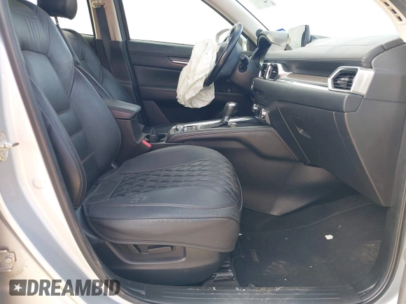 2018 Mazda CX-5 Grand Touring with VIN JM3KFADM6J0325626, listed as a IAAI auction lot 42054702 with 121,952 mi miles and . Bid and sale history available at DreamBid. Image 5.